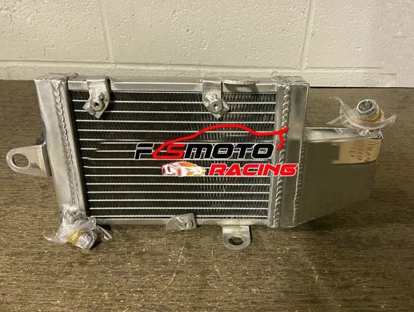 Aluminiumradiator, letvægts holdbart materiale, skræddersyet pasform, effektiv køling