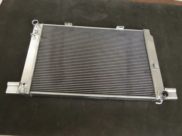 Aluminiumradiator, forbedret kølekapacitet, robust konstruktion