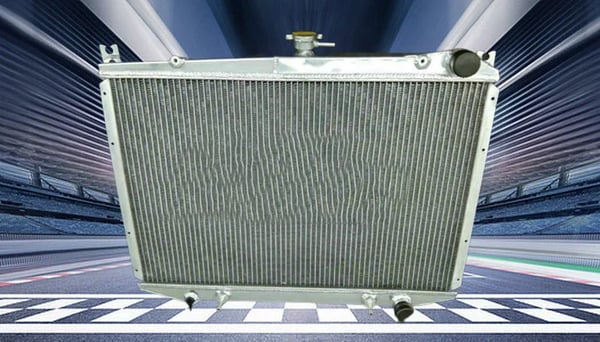 Radiator og ventilator samling, aluminium materiale, passer til L4 og V6 motorer, forbedret køleeffektivitet, kompatibel med flere modeller