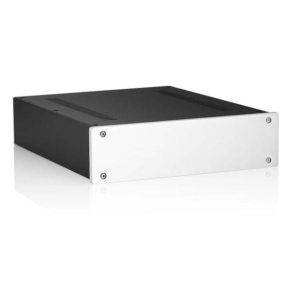 Aluminiumlegering forstærker kabinet, 260 mm x 311 mm x 70 mm, Vægt: 2,4 kg, Skruer, Strømstik, Gummifødder inkluderet