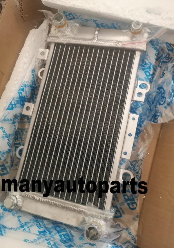 Radiator, Aluminiumkonstruktion, 2,5 KG vægt, kompatibilitet med 2015 Hyosung GV650 Aquila 650, forbedret kølekapacitet, TIG-svejset samling