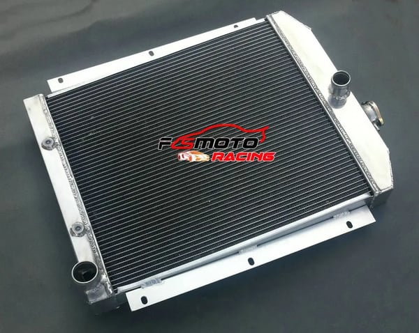 3ROW Aluminium Radiator, Forbedret Køleeffektivitet, Holdbar TIG-svejset Konstruktion, Skræddersyet Pasform til Chevy C/K Trucks