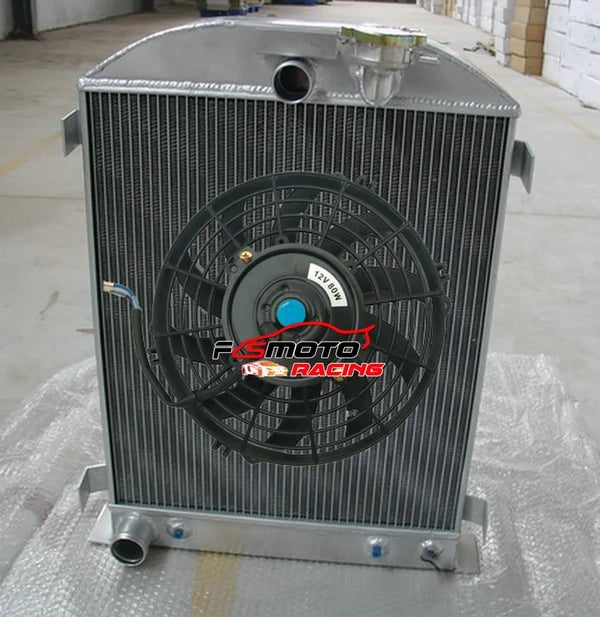 Radiator, Aluminium, Kerne Størrelse: 438mm x 508,5mm x 62mm, Samlet Størrelse: 648mm x 502mm x 151,5mm, Indløbsdiameter: Φ1-1/2"