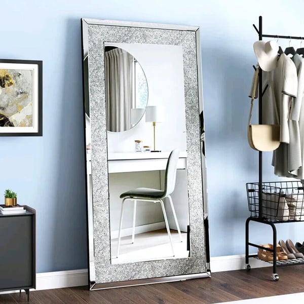 Væg Spejl, Elegant Design, Rummelige Dimensioner,Sølv