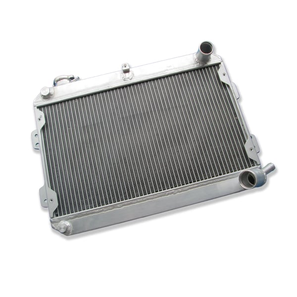 Automotive Radiator, 56mm Tykkelse, 3 Række Konfiguration, Aluminium Materiale, Kompatibel med 1979-1985 MAZDA RX7 RX-7 SA/FB S1/S2/S3