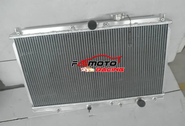 Radiator, Aluminium Materiale, Kerne Størrelse 350mm x 668mm, 2 Rækker, Øget Kølekapacitet, Kompatibilitet med Bilmodeller og Sedaner