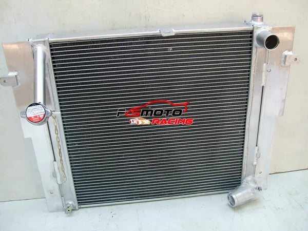 Aluminium Radiator, Kerne Størrelse H19-11/16" x B19-5/8", Samlet Størrelse H19-15/16" x B24", Indløbs/Udløbs Diameter Φ1-1/2", 3 Rækker