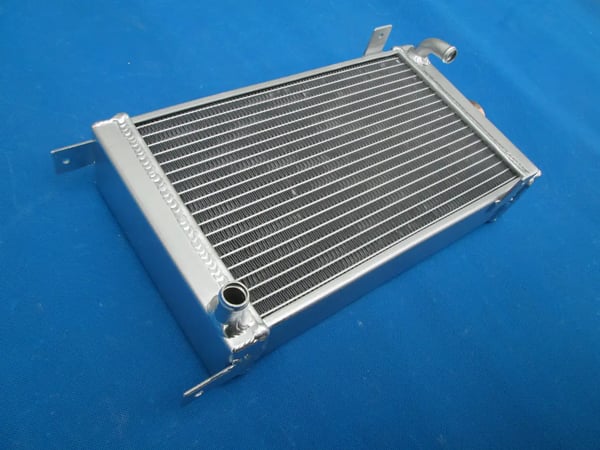 Aluminiumkylare, 3-radig design, kompakta dimensioner