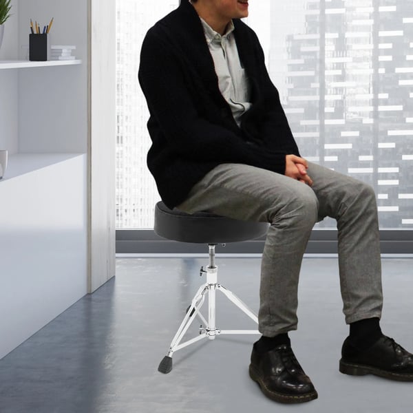 Trommestol, 100 kg kapacitet, højdejusterbar fra 45-68 cm, foldbart tripod design, ergonomisk PU-pude, kompakt og bærbar