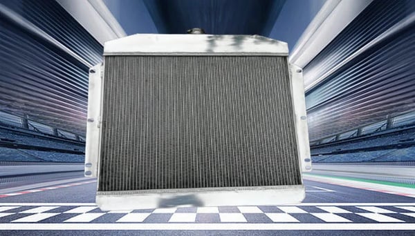 Aluminiumkøler, 450mm x 650mm x 62mm kerne størrelse, 3 rækker, kompatibel med Chevy 350 V8