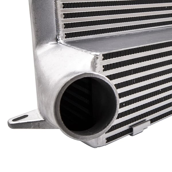 Intercooler-ilmaotto, alumiinimateriaali, 103 mm pituus, 33 mm leveys, 33 mm korkeus, turboahdetuille moottoreille
