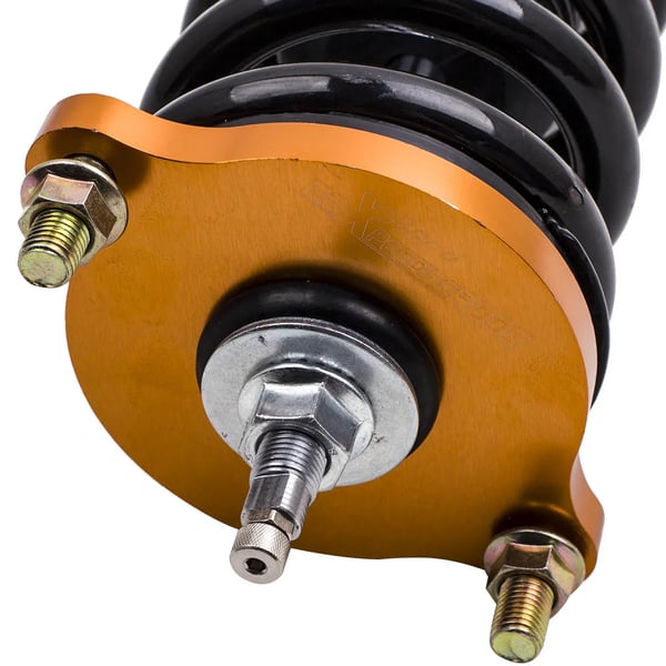 Coilover-jousitus, 24-portaisesti säädettävä, etujousen kovuus 9 kg/mm, takajousen kovuus 12 kg/mm, pituus 63 cm, leveys 51 cm