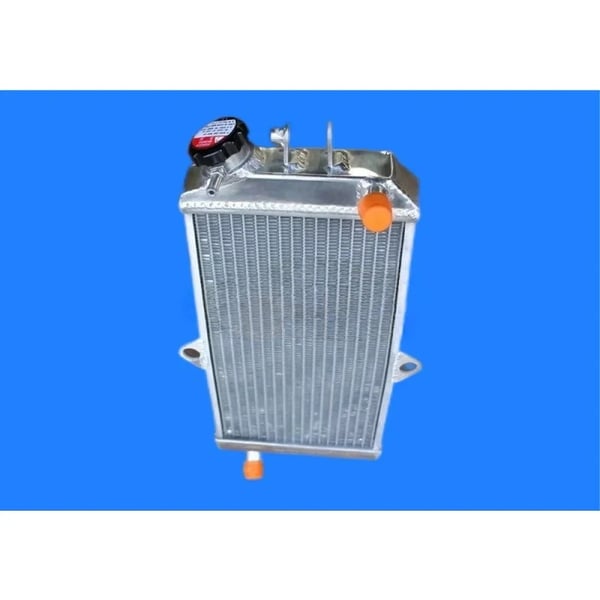 Radiator, Højkvalitets Aluminium, Øget Kølekapacitet 40%, Passer til Suzuki LT250R, Vakuum Svejset Konstruktion, TIG Svejsede Tanker