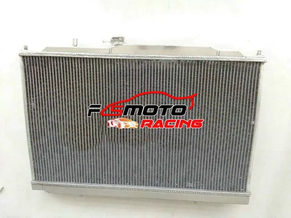 Radiator, Aluminium, Kerne Størrelse 30,2" x 17,7" x 1", Kompatibilitet 1999-2004 Minivan 3,5 V6, Slanger Placeringer Tjek Påkrævet, Kappe Inkluderet