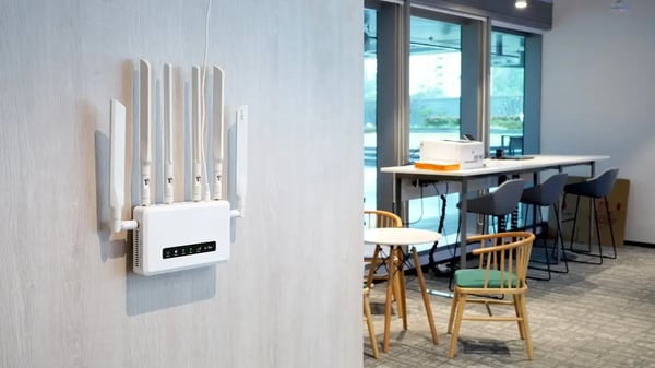 Porttireititin, Wi-Fi 6, kaksois-SIM-yhteys, irrotettavat antennit,GL-X3000