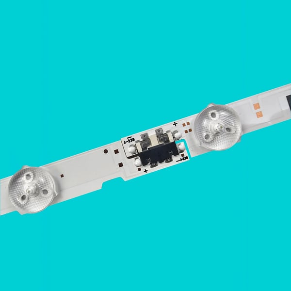 LED Baggrundsbelysningsstrimmel, Længde 1040 mm, 16 LED Perler, Spænding 3V, CE Certificeret, Kompatibel med Flere Modeller