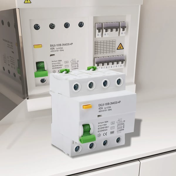 Reststrømsafbryder, 40A, 30mA, 4-pol, Nominel spænding 400V, IP20