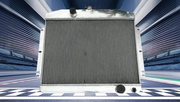 Aluminiumkøler, 450mm x 650mm x 62mm kerne størrelse, 3 rækker, kompatibel med Chevy 350 V8