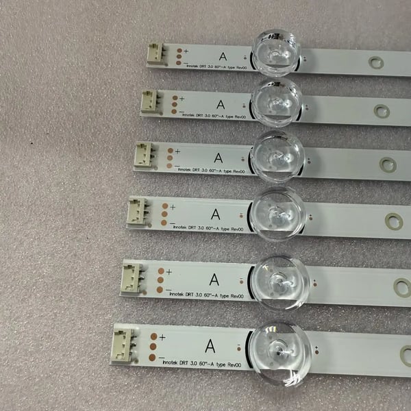 LED-taustavalo, 124,5 mm pituus, himmennettävä
