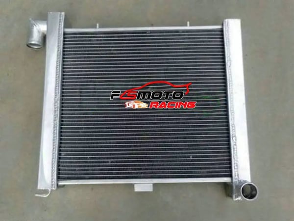 Aluminiumkøler, kerne størrelse 18,25 x 16,5 x 2 tommer, samlet størrelse 25 x 18,25 x 3,5 tommer, kompatibilitet: sportsvognsmodel C2/C3