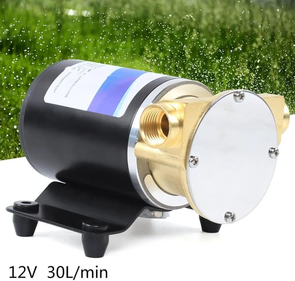 Membranpumpe, 30 L/min kapacitet, egnet til vand og motorafkøling,12V, EU, sort