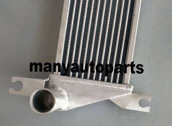 Frontmonteret intercooler, kompatibel med Ford Ranger og Mazda BT50, forbedret motorydelse, holdbar konstruktion.