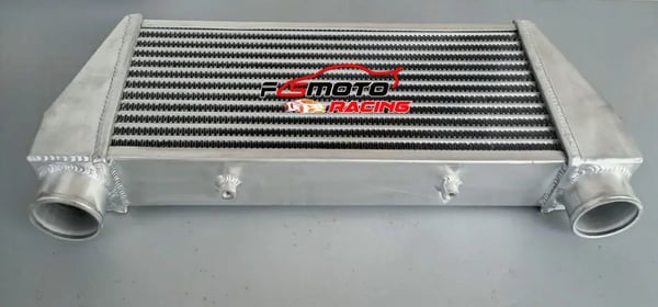 Intercooler Kit, Aluminium Konstruktion, Kerne Størrelse 455x225x71mm, Samlet Størrelse 603x280x80mm, Indløb/Udløb 63mm, Universel Kompatibilitet