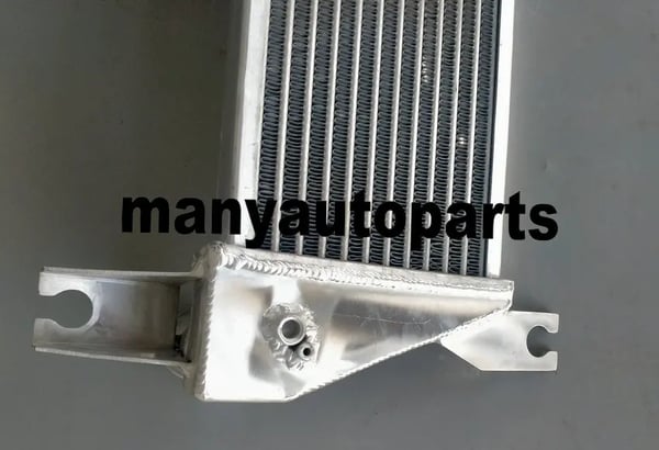 Frontmonteret intercooler, kompatibel med Ford Ranger og Mazda BT50, forbedret motorydelse, holdbar konstruktion.