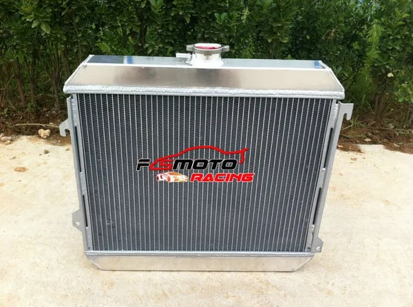 Radiator og blæser, kerne størrelse 478mm x 357mm x 56mm, samlet størrelse 530mm x 470mm x 80mm, indløb/udløb 35mm, 3 rækker, holdbart aluminium