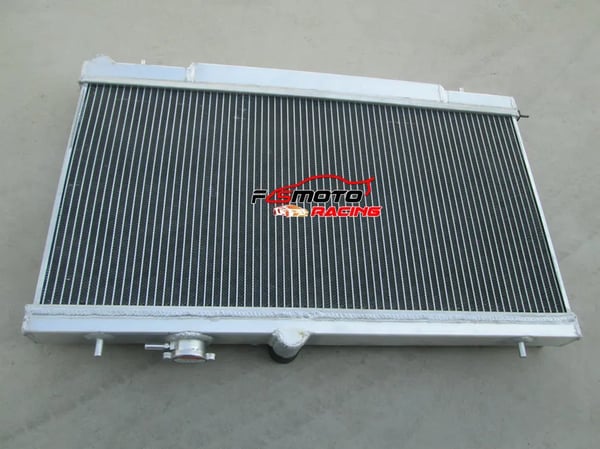 Aluminiumkøler, kerne størrelse 692mm x 344mm x 42mm, samlet størrelse 710mm x 440mm x 65mm, indløb/udløb 38mm, 2 rækker