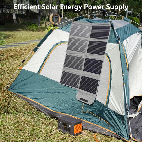 Solpanel, 80W maksimal effekt, 23% konverteringseffektivitet, foldede dimensioner 12,5 x 9,6 x 2,5 tommer, USB-C udgang 5/9/12/15V 3A