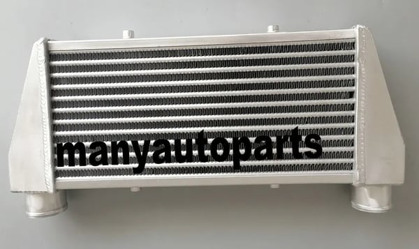 Intercooler, Aluminium Material, 23,5" x 11" x 2,75" Dimensioner, 2,5 kg Vægt, Turboopladet Køretøjs Kompatibilitet, Optimeret Luftstrømsydelse