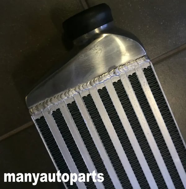 FMIC Aluminium Intercooler, 280x140x65 mm Dimensioner, 55 mm Indløb, Høj Effektivitet Design