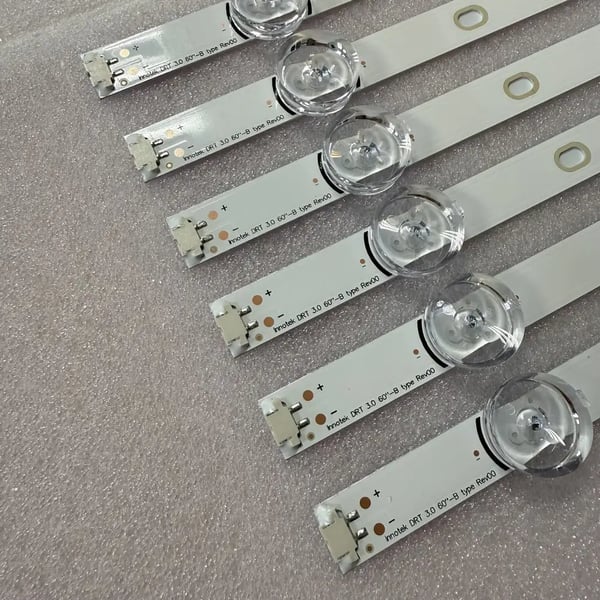 LED-taustavalo, 124,5 mm pituus, himmennettävä