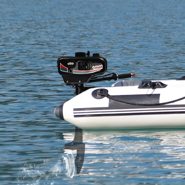 Utombordsmotor, 2-taktsmotor, vattenkylningssystem, svart