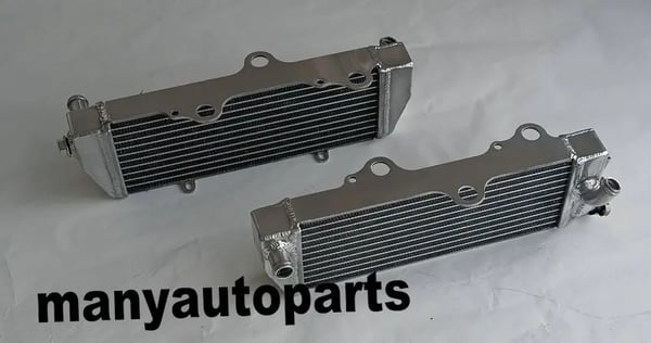 L&R Aluminium Radiator, Forbedret Køleydelse, Fuld Poleret Finish, Holdbar Konstruktion
