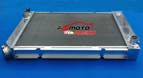 Aluminium Radiator, Kerne Dimensioner 19 3/4" x 14 1/4", Samlede Dimensioner 24" x 16 1/2", Øvre Indløbsstørrelse 1 5/16"