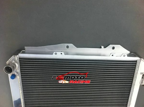 Kølevæskekøler, aluminiumlegering, 3-rækkers design, passer til 3,0L V6-motorer, dimensioner 18,75" x 20,75" x 2"