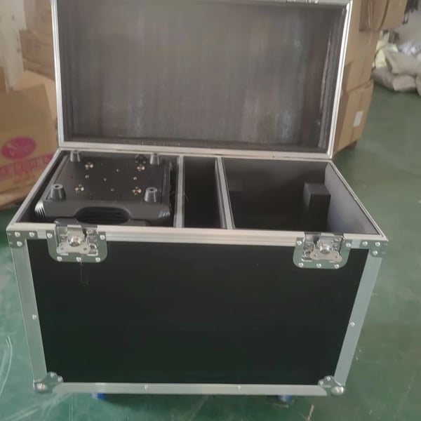 Bevægelseshovedlys Kasse, Stødabsorberende Design, 72x40.5x55 cm Dimensioner, Kompatibel med Standard Belysning, AC Strømkilde, Luminous Flux 82000