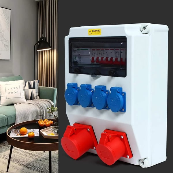 Strømfordelingsboks, 1 x 16 A, 1 x 32 A, AC 250V til AC 380V, IP44 Beskyttelsesniveau, Væghængt Design