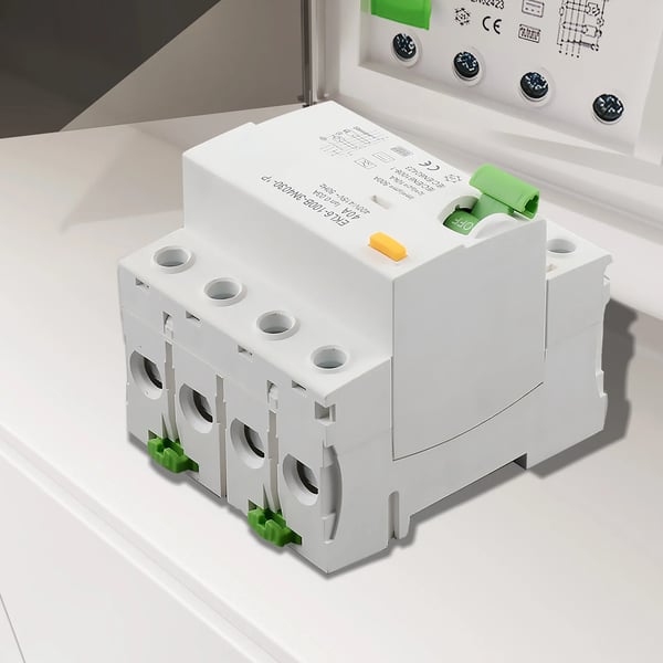 Reststrømsafbryder, 40A, 30mA, 4-pol, Nominel spænding 400V, IP20