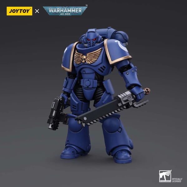 Modelfigur, PVC-materiale, 1:18 skala, dimensioner cirka 14 cm, kompatibel med Warhammer 40K, anbefalet alder 14+