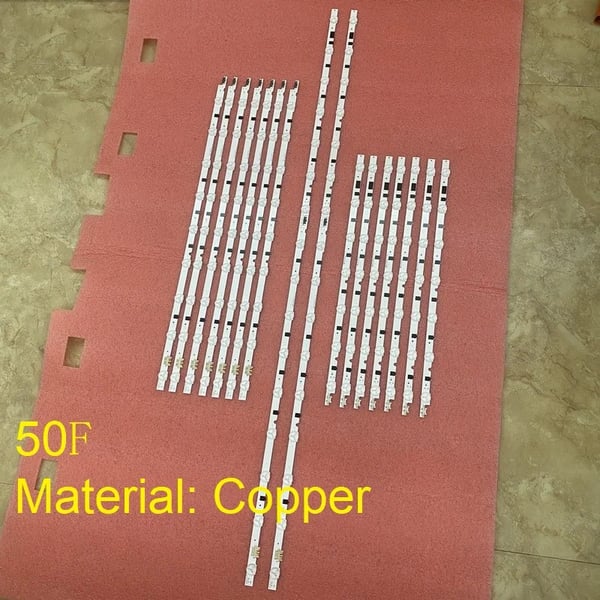Energibesparende LED-stripslys, 1040 mm længde, SMD3528 chipmodel, gennemsnitlig levetid 100.000 timer, kobbermateriale
