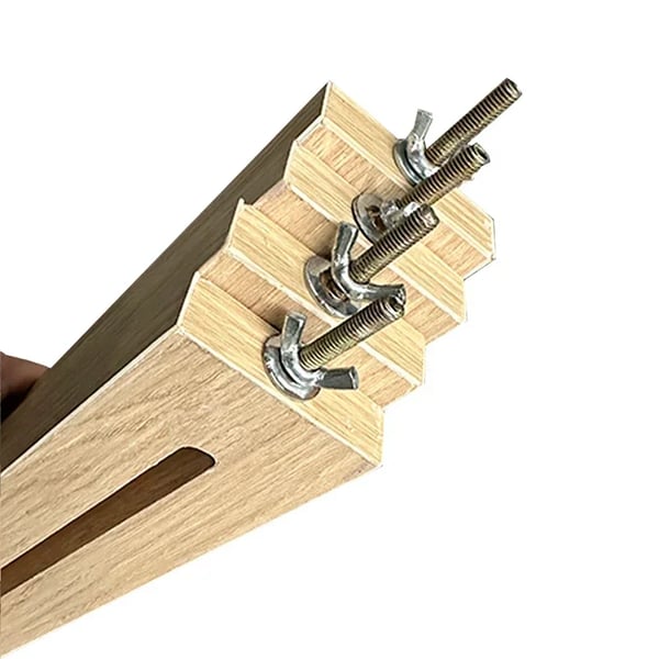 Batteri Fixture, Træmateriale, Minimum Størrelse 2 cm x 2 cm, Maksimum Størrelse 17 cm x 20 cm, Kompatibel med 18650 21700 32650, CE Certificeret
