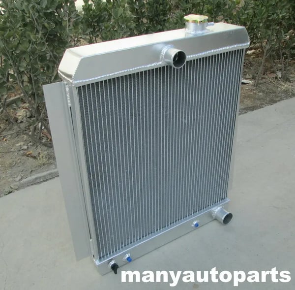 Chevy Truck Radiator, 56mm Størrelse, Kompatibel med 1948-1954 Modeller
