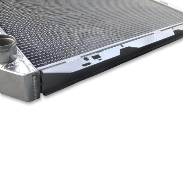 Radiator, Kerne Størrelse 27.56" x 18" x 2.04", Samlet Størrelse 37.25" x 22.5", Øvre Indløb 1.77", Nedre Udløb 1.77", Oliekøler Inkluderet