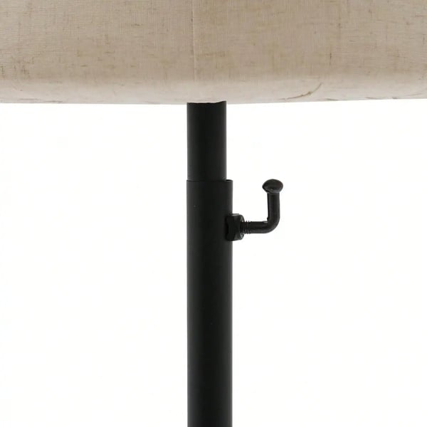 Mandlig Kjoleform, Justerbar Højde 135-193 cm, Linned Overflade, Massivt Træ Materiale, Belastningskapacitet 7,5 kg, Brystomkreds 96 cm