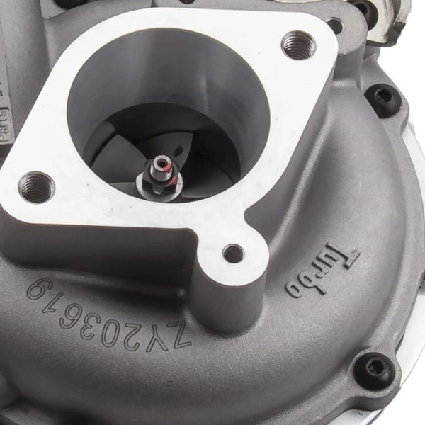 Turbo Turbocharger til Nissan Navara, Forbedret Effektudgang, Holdbar Stål Konstruktion, Nem Installation