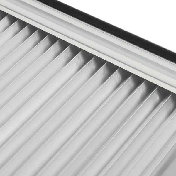 RV-vindue, maksimal åbning vinkel 80-85°, dimensioner 70cm x 40cm, materiale aluminiumlegering og akryl, klemmontering, vægt 5.3kg