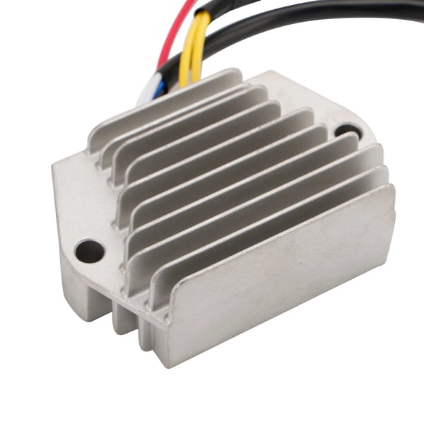 Spændingsregulator, 12V, 6-trådet, Passer til Hatz-modeller, Plug-and-Play design, Højkvalitets aluminium
